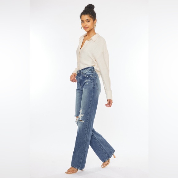 Lydia Ultra High Rise 90’s Flare Jeans - Picture 2 of 12